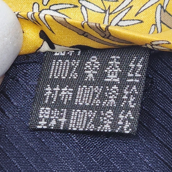 Men's Yayisizu Panda Silk Tie - Picture 7 of 9